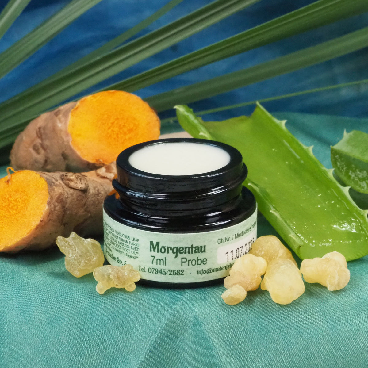 Geöffneter 7ml Morgentau Creme Tiegel.